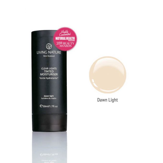 Tinted_Moisturiser_DwnLight_NHbadge2014_800x800